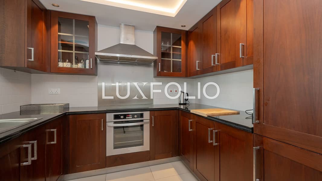 Rented | Boulevard view | Bright Unit - Image 15