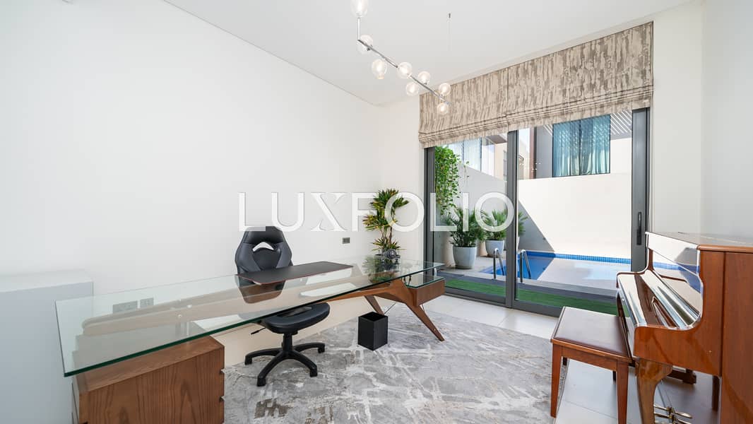 Vacant | Luxury Furniture Included | Private Pool - Image 11