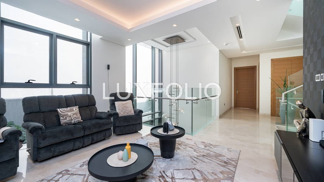 Vacant | Luxury Furniture Included | Private Pool - Image 14