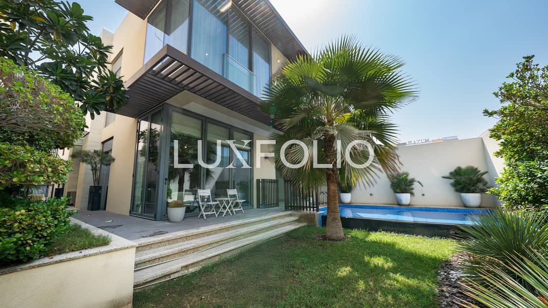 Vacant | Luxury Furniture Included | Private Pool - Image 37