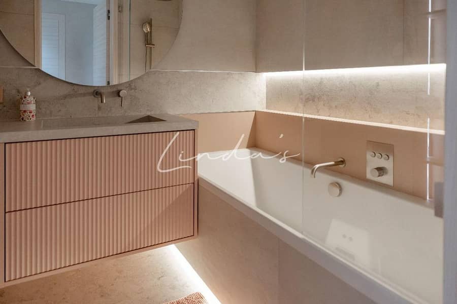 Fully Upgraded I Fully Furnished I Spacious - Image 6