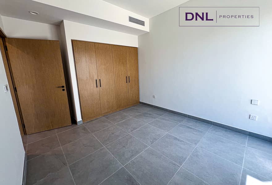 Exclusive | On The Park | Single Row