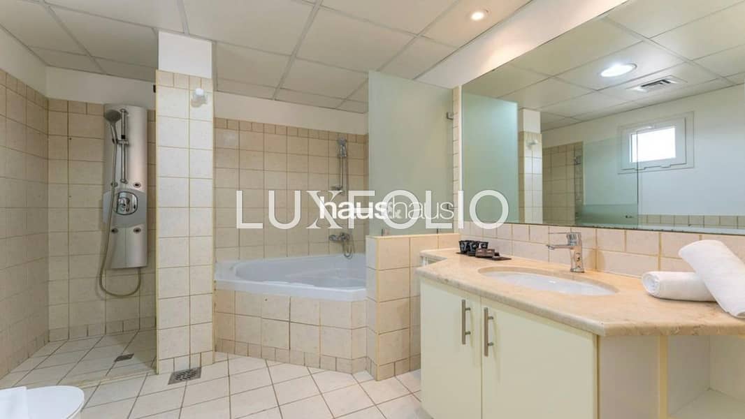 Large Entrance | Open Plan | Private Pool - Image 9