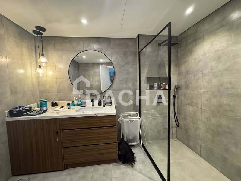 Bright | Upgraded | Prime Location - Image 7