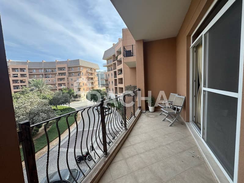 Bright | Upgraded | Prime Location - Image 9