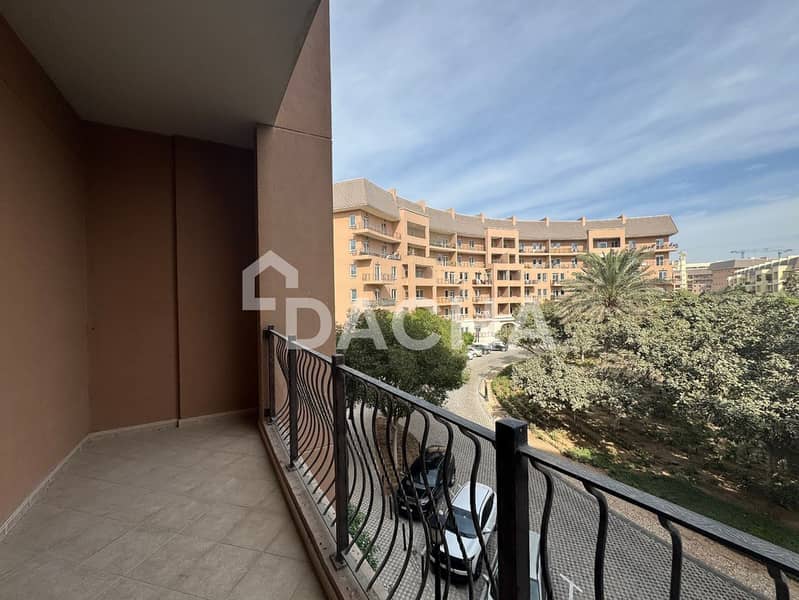 Bright | Upgraded | Prime Location - Image 10