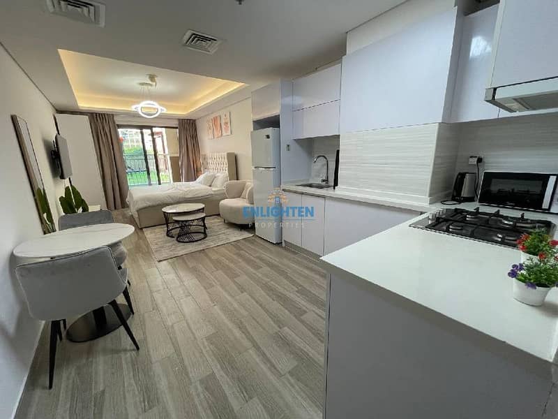 Furnished|Pool View|Ready to Move in - Image 8