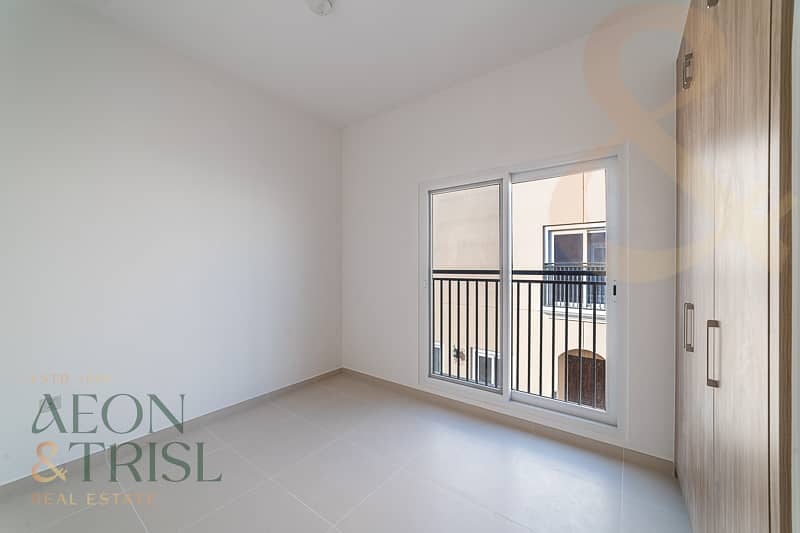 4 Bedroom Corner Unit | Park-Facing | Vacant - Image 9