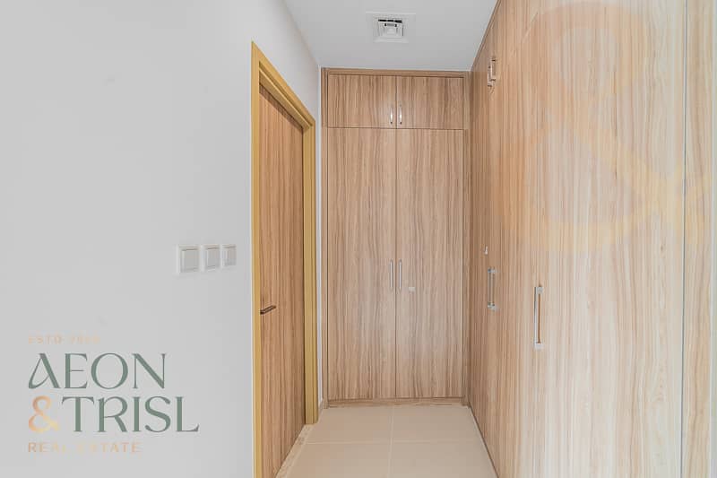 4 Bedroom Corner Unit | Park-Facing | Vacant - Image 12