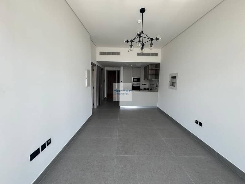 FITTED KITCHEN | NEAR MALL | SEPRATE LAUNDRY