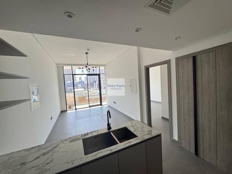 FITTED KITCHEN | NEAR MALL | SEPRATE LAUNDRY