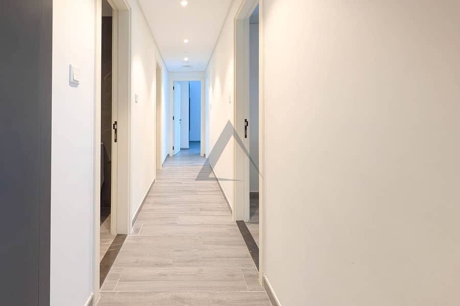 Fully Furnished 2 BR | Balcony| Prime Location - Image 7