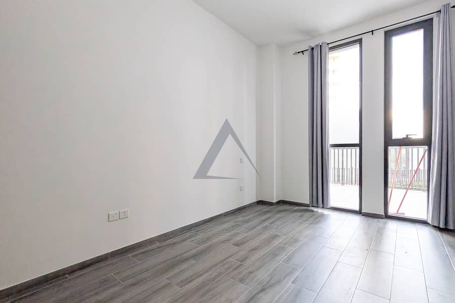 Fully Furnished 2 BR | Balcony| Prime Location - Image 10