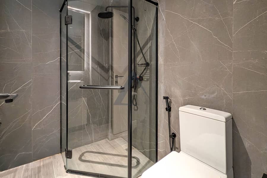 Fully Furnished 2 BR | Balcony| Prime Location - Image 14