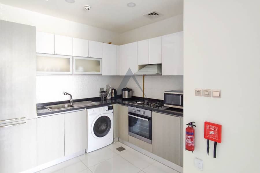 Fully Furnished | Higher Floor | Sunset View - Image 9