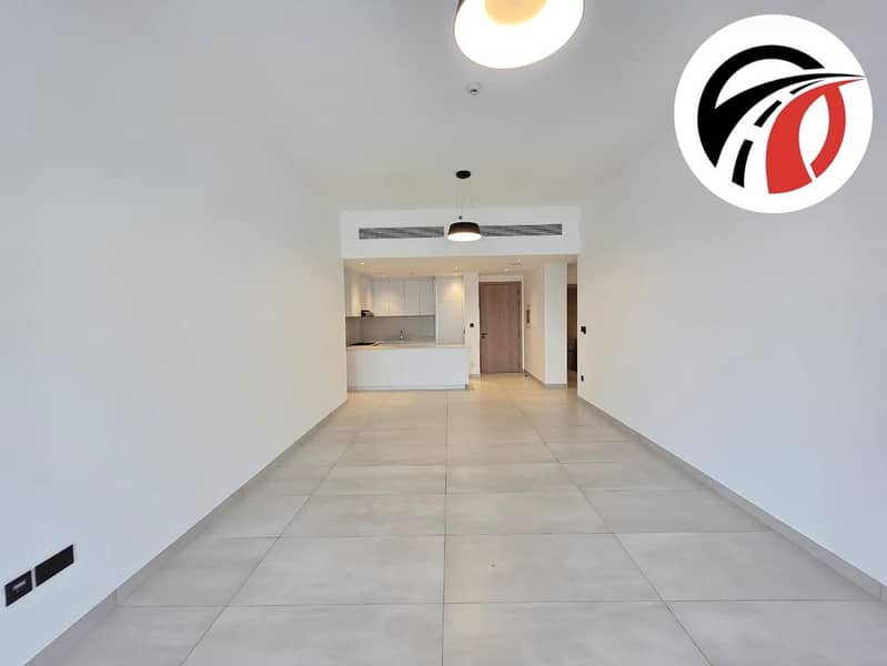 Brand new 3bhk+ maidroom apartment with fully fitted kitchen appliances in Arjan