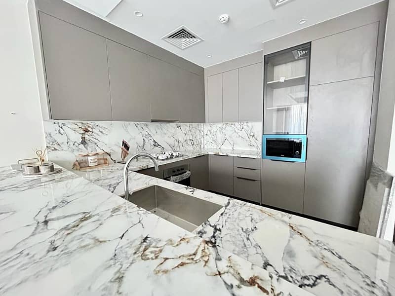 luxurious 4 Bedroom on Rent | Spacious Layout | Vacant and Ready to Move in | Fully Furnished - Image 6