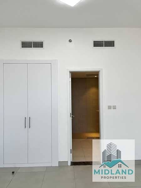 Dream Villa for Rent | 3 Bed + Maid | Park-Facing Corner in Damac Hills - Image 10