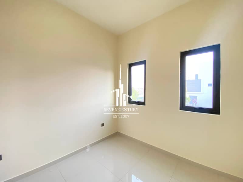 Single Row | End corner | Big Plot