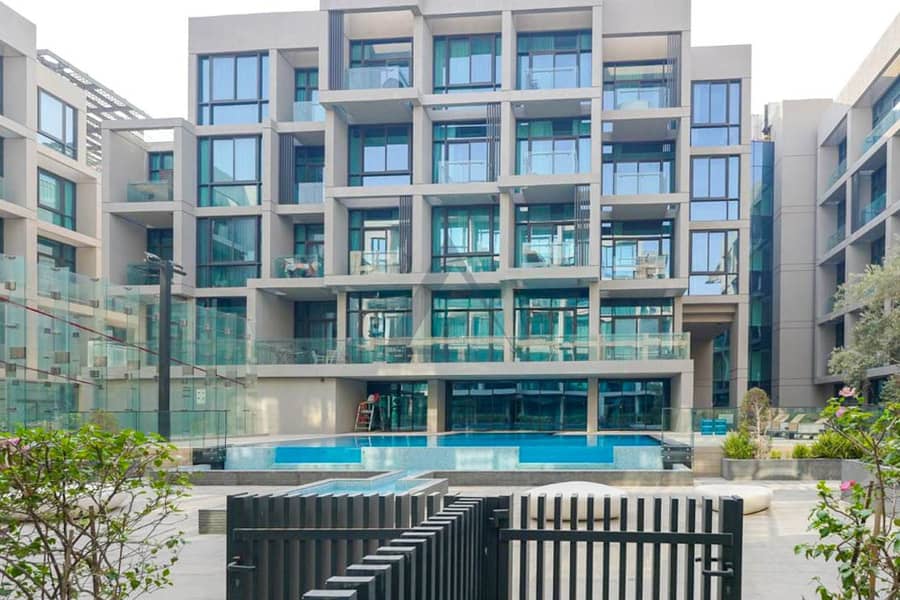 High End Furnished 1bhk :Pool View : Vacant - Image 10