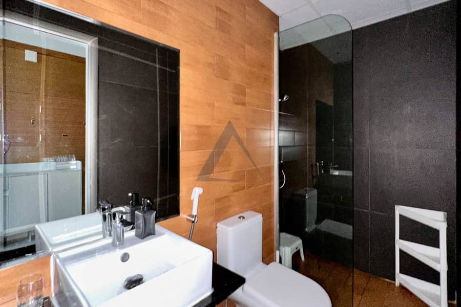 Bright Studio | Pool View | Spacious & Ready to Move - Image 8