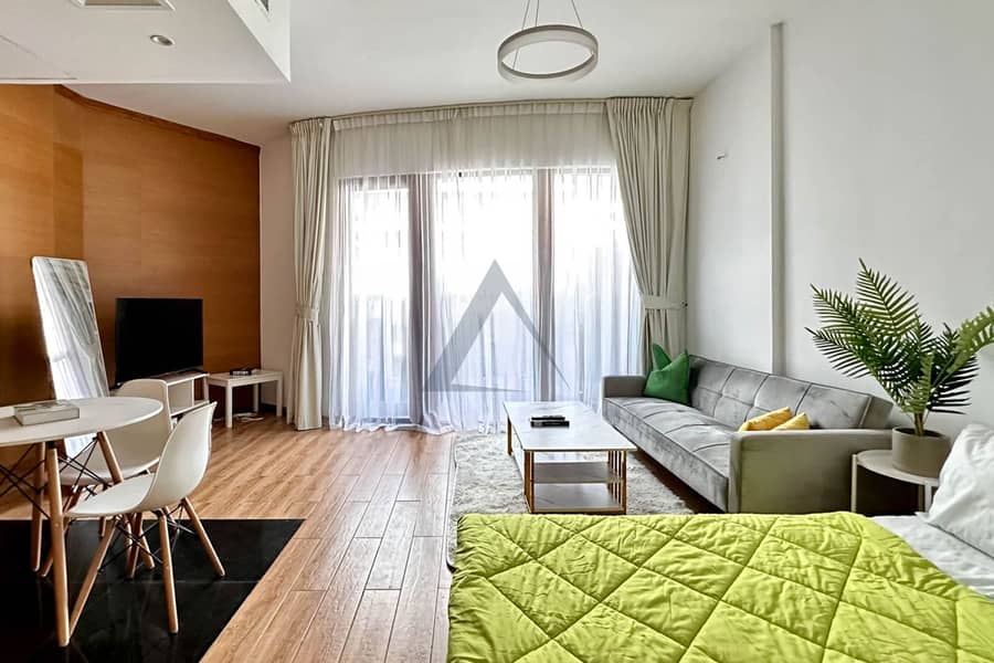 Bright Studio | Pool View | Spacious & Ready to Move - Image 10