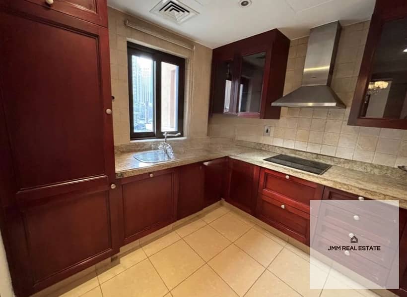 BOULEVARD VIEW | SPACIOUS | VACANT