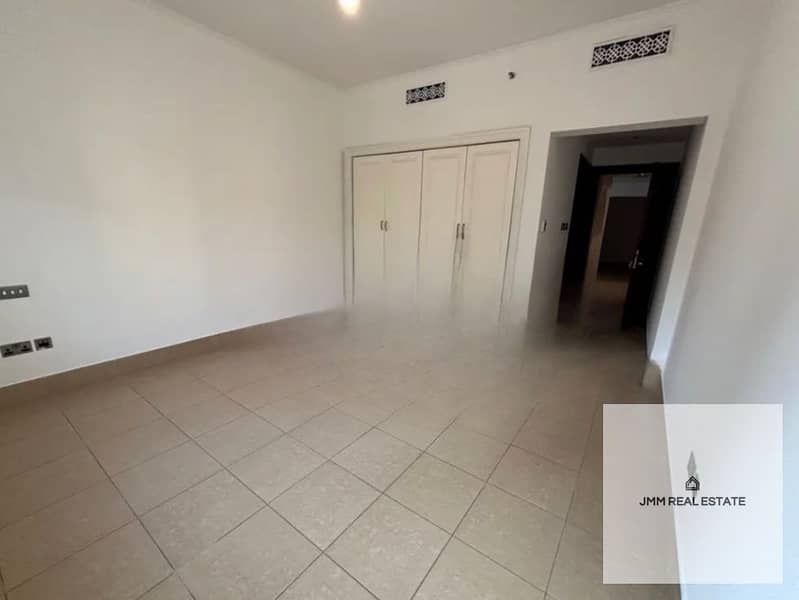 BOULEVARD VIEW | SPACIOUS | VACANT - Image 7