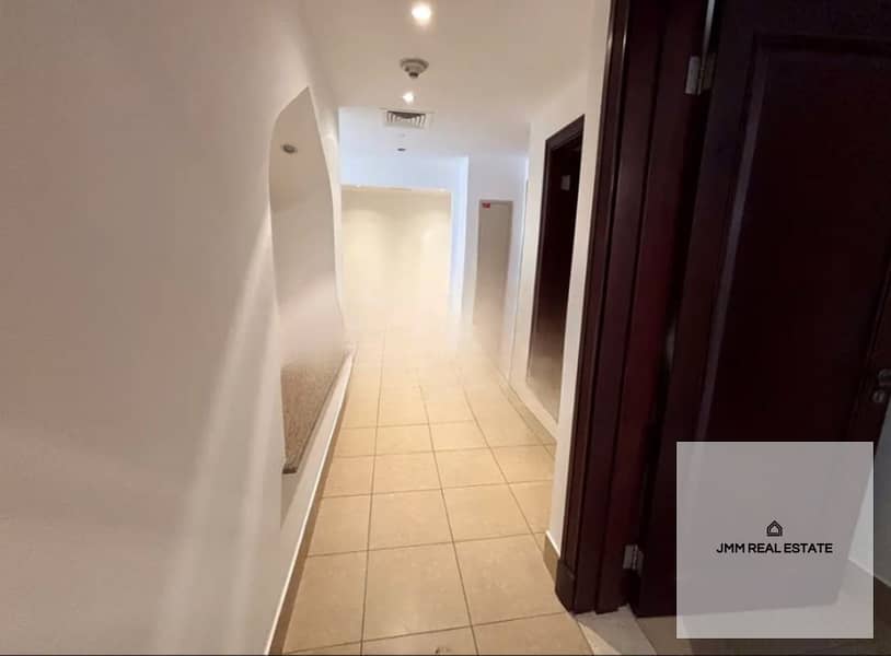 BOULEVARD VIEW | SPACIOUS | VACANT - Image 9