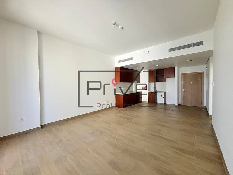Vacant Corner Unit | Burj View | Private Balcony