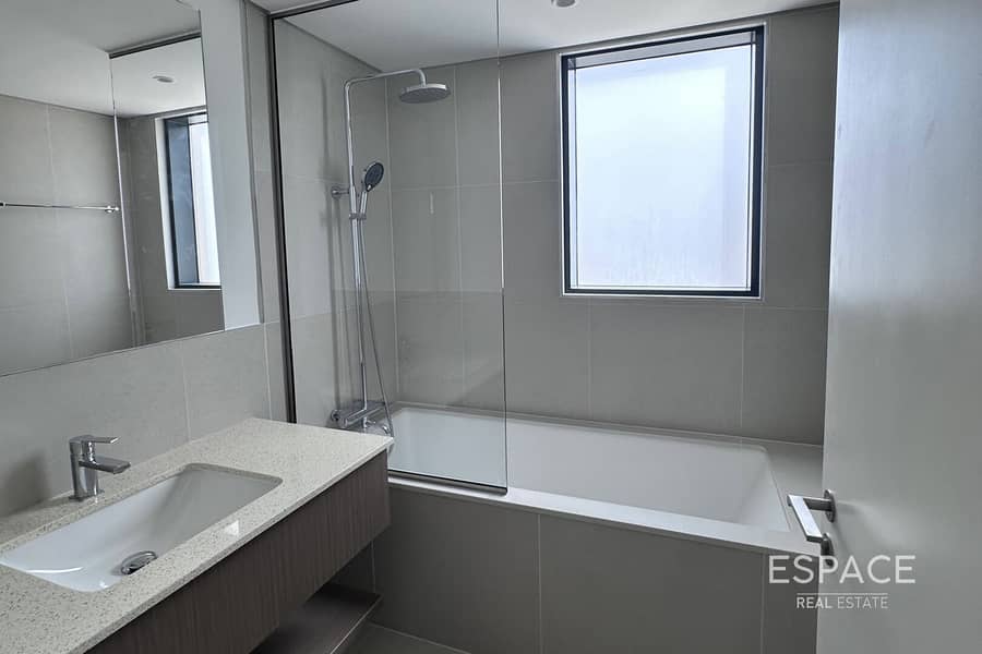 4BR Corner | Large Plot | Emaar South