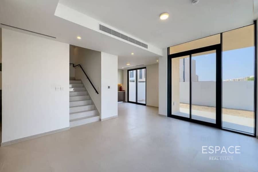 Large Plot | 4BR Corner | Emaar South