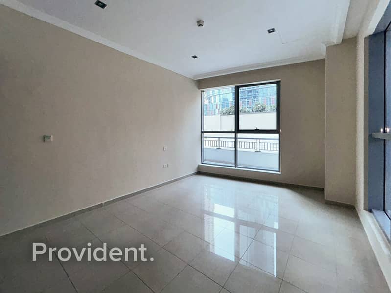 Unfurnished | Vacant | Low Floor - Image 10