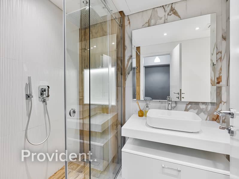 Vacant soon | Low floor | Upgraded - Image 18