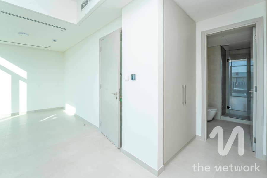 Corner Unit | Keys in Hand | Great Location