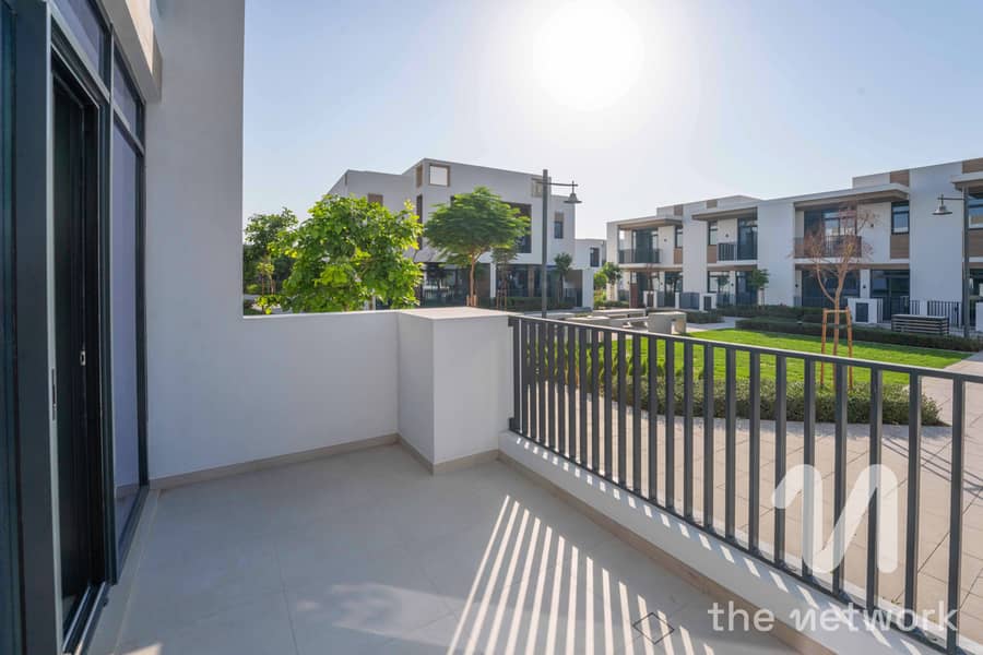 Corner Unit | Keys in Hand | Great Location - Image 21