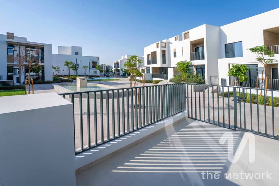 Corner Unit | Keys in Hand | Great Location - Image 23