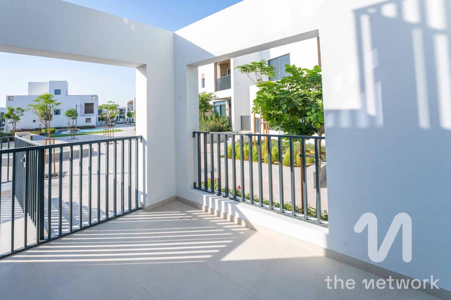 Corner Unit | Keys in Hand | Great Location - Image 24