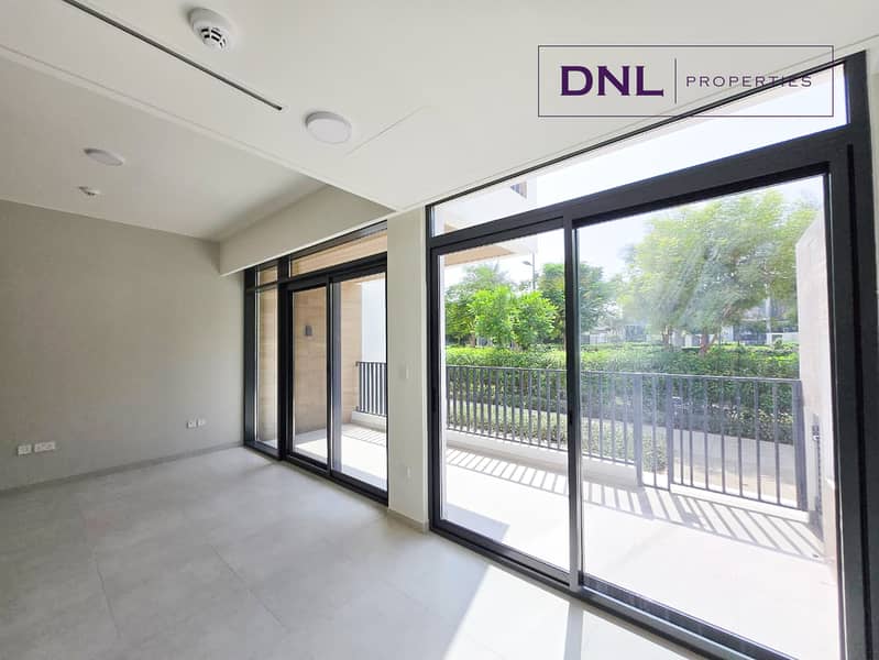 SINGLE ROW l ACROSS PARK l BRAND NEW