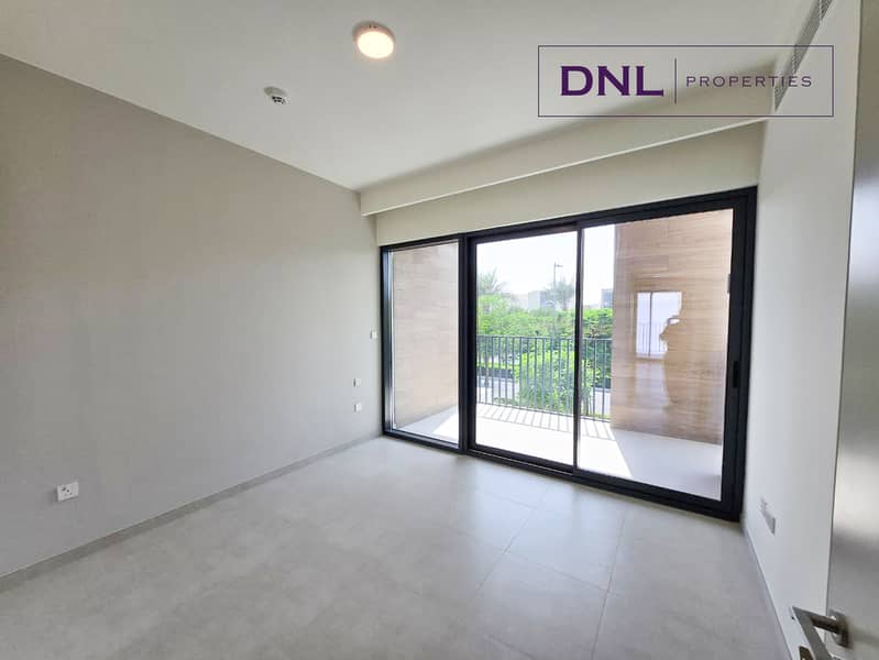 SINGLE ROW l ACROSS PARK l BRAND NEW - Image 7