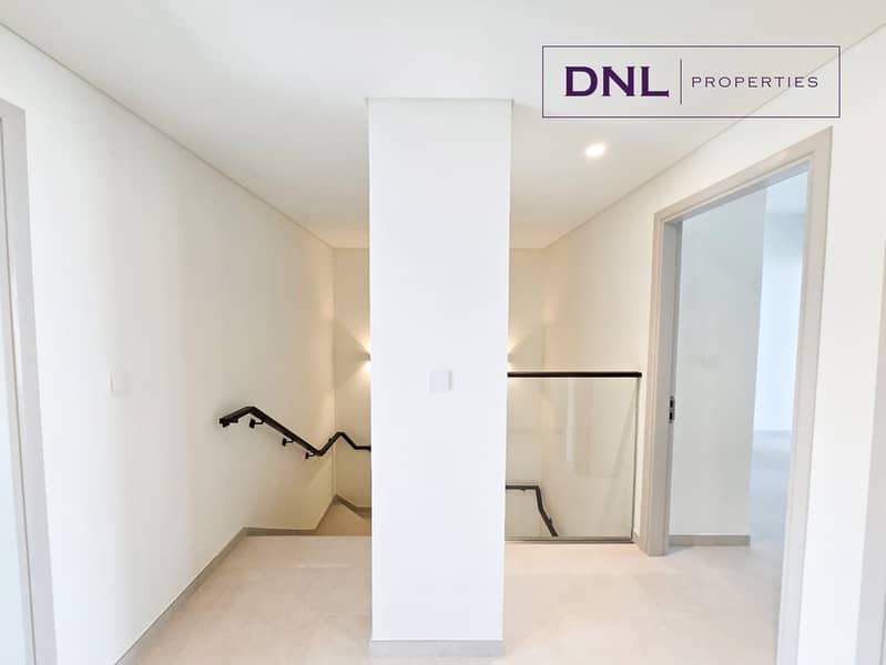 SINGLE ROW l ACROSS PARK l BRAND NEW - Image 10