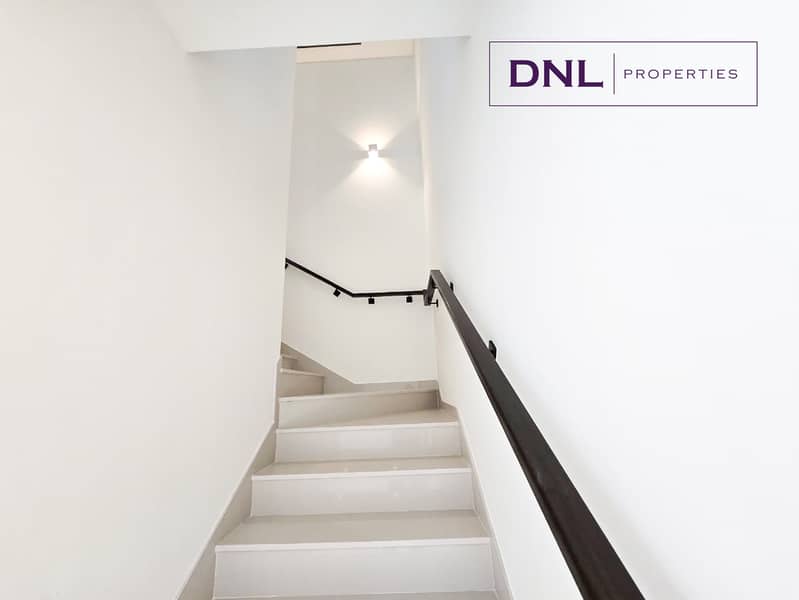 SINGLE ROW l ACROSS PARK l BRAND NEW - Image 11