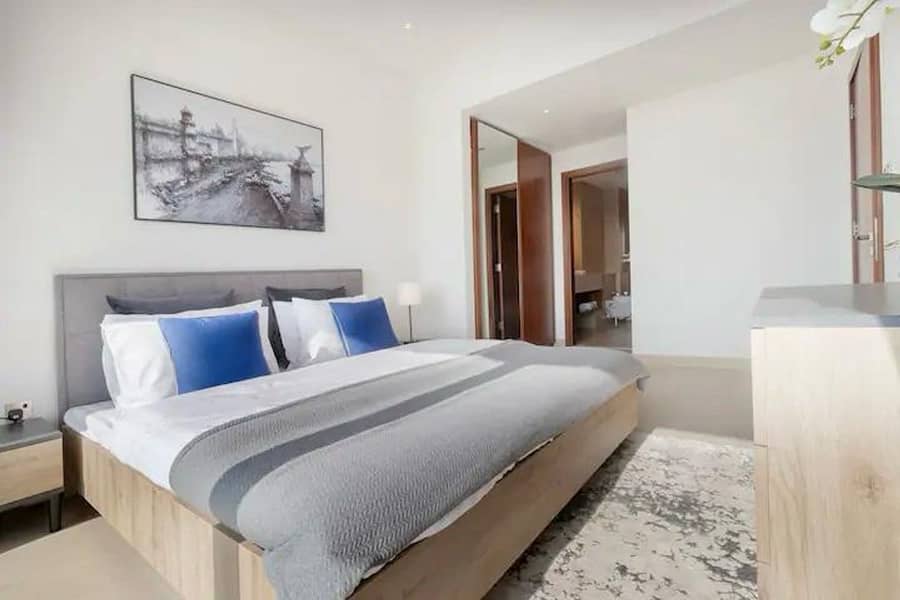 Vacant Now | Fully Furnished | Full Marina View - Image 12