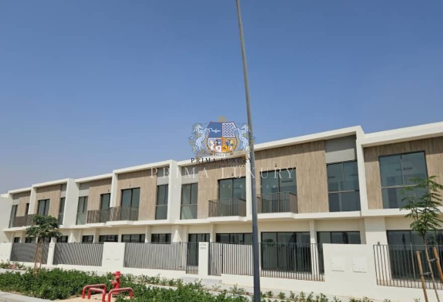 3BR + Maid's | Townhouse | Vacant