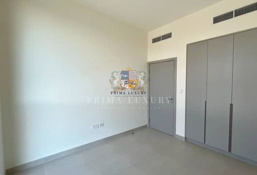 3BR + Maid's | Townhouse | Vacant - Image 9