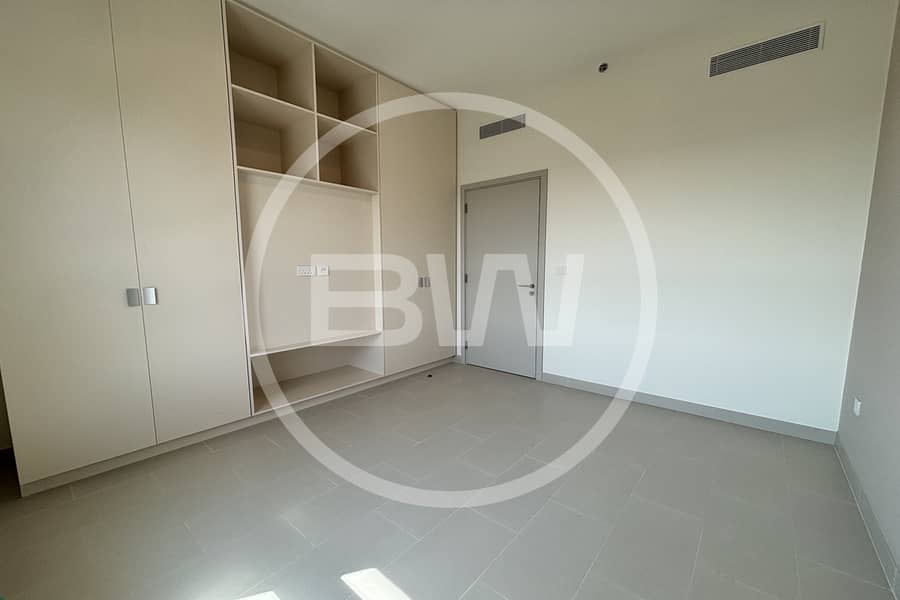 NO COMMISSION | POOL VIEW | MOVE TODAY - Image 6