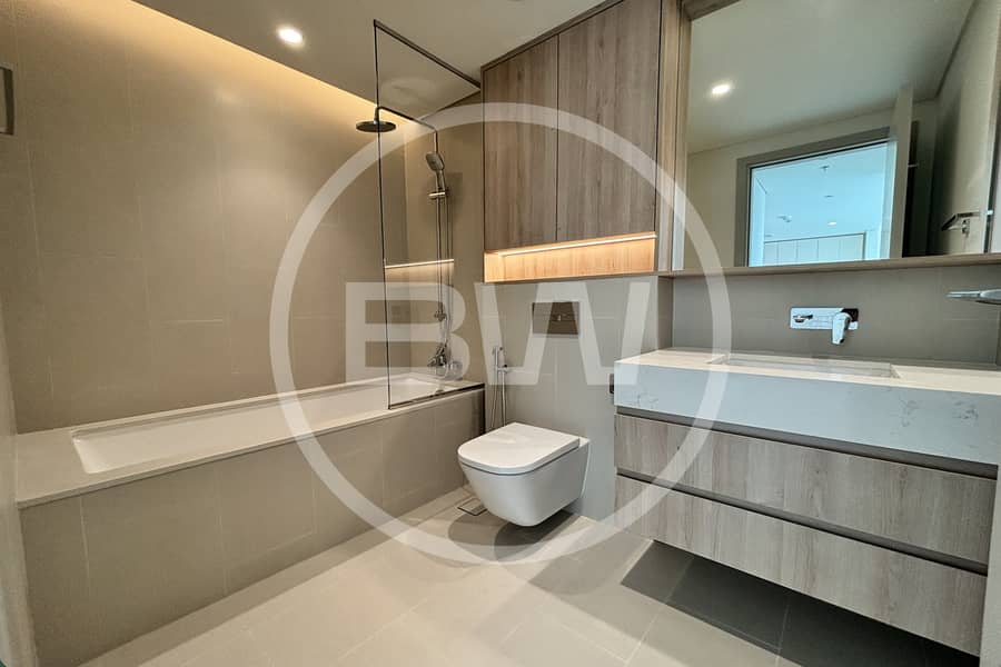 NO COMMISSION | POOL VIEW | MOVE TODAY - Image 7