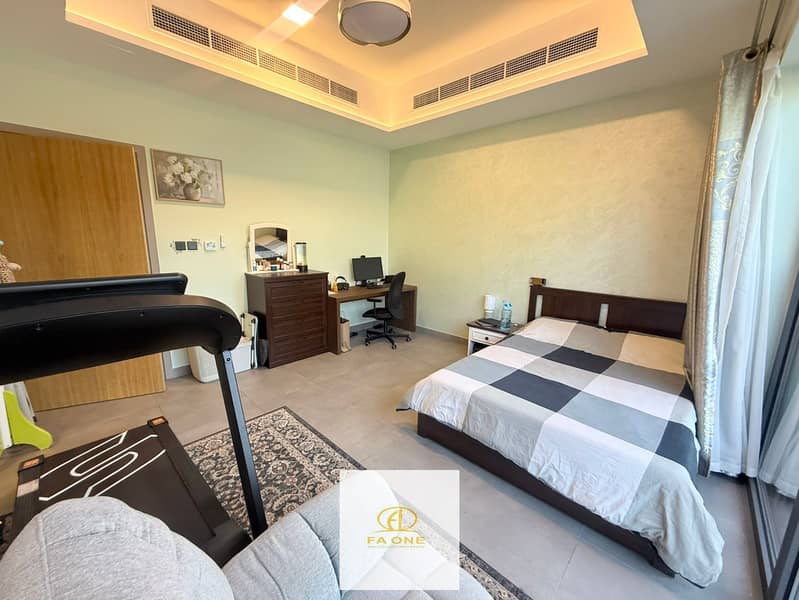 Luxury 4 BHK + Maid Villa for Rent in Casa Solitaire