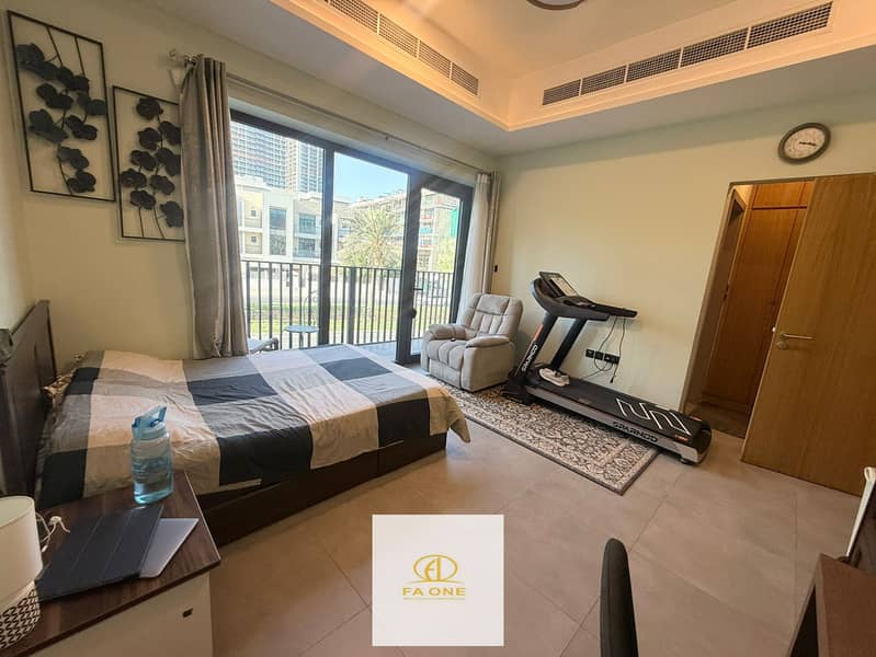 Luxury 4 BHK + Maid Villa for Rent in Casa Solitaire