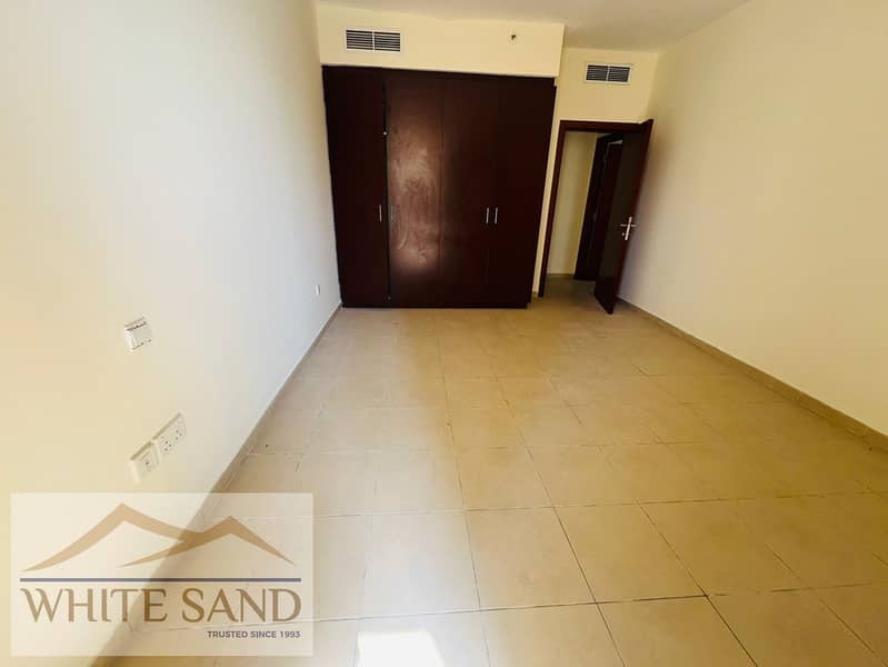 READY TO MOVE IN -FULL MARINA VIEW -READY TO MOVE IN -3B/R - Image 8